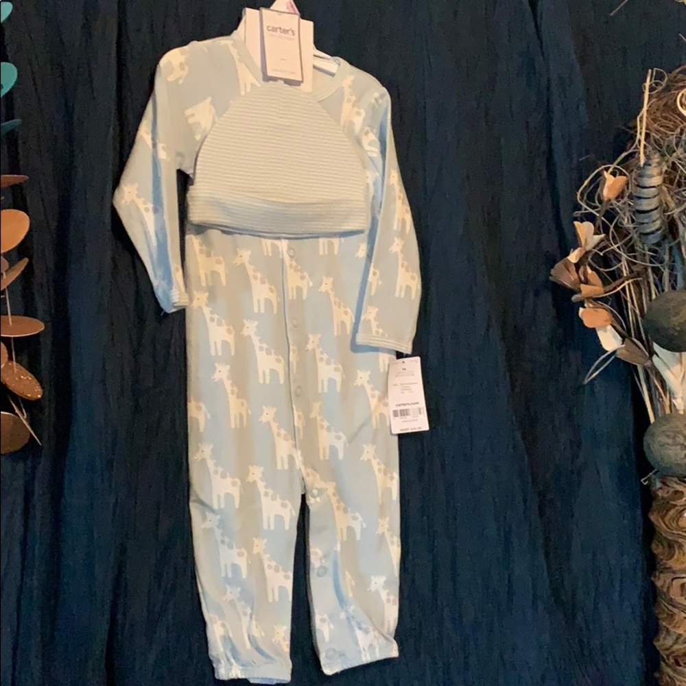 Carter’s infant boys 9 month outfit with hat/socks